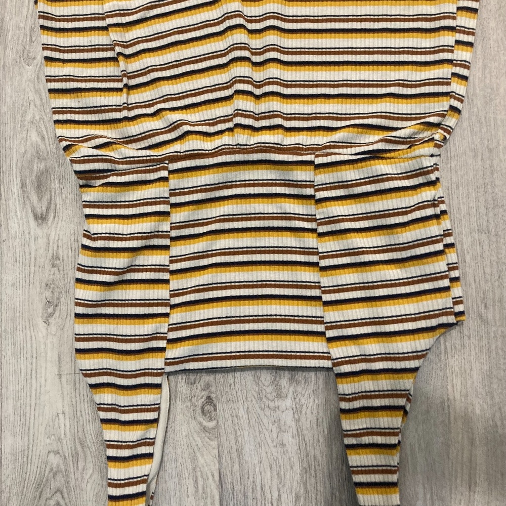 stripped  jumpsuit - Picture 3 of 4